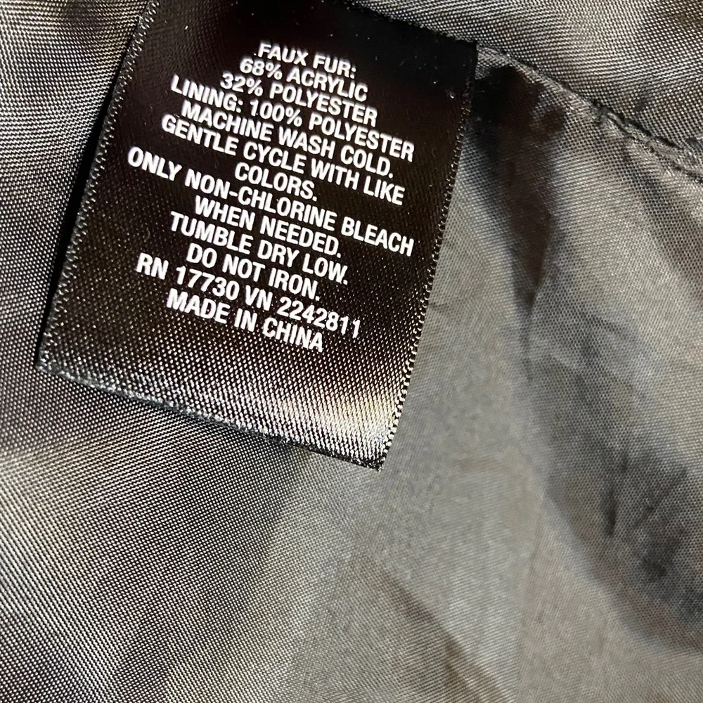 Massimo Faux Fur Vest in Off-White with Gray Highlights - Picture 8 of 11